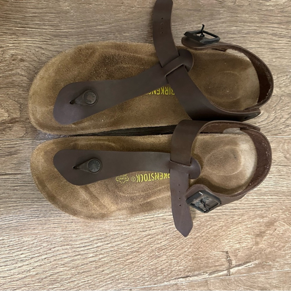Birkenstock Shoes - Birkenstock Gizeh thing sandals size 41